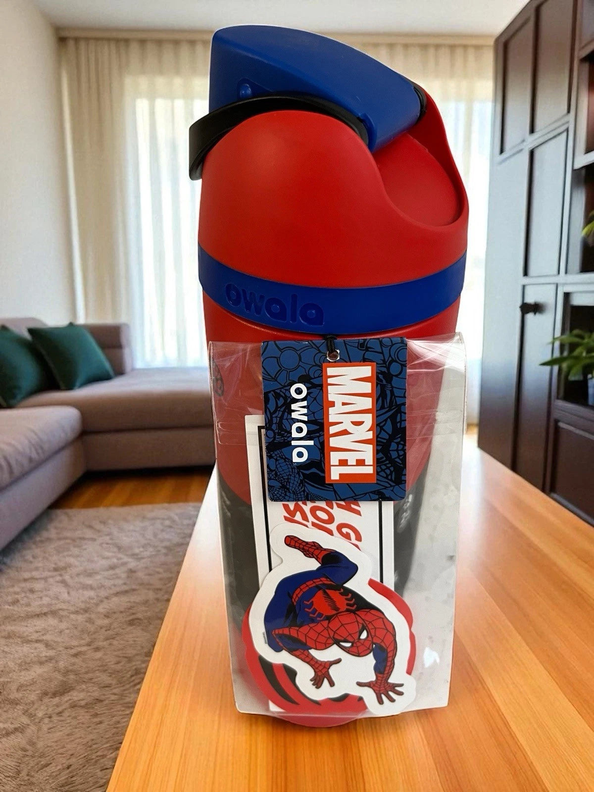 Owala -24oz FreeSip Water Bottle - Spider Man Edition